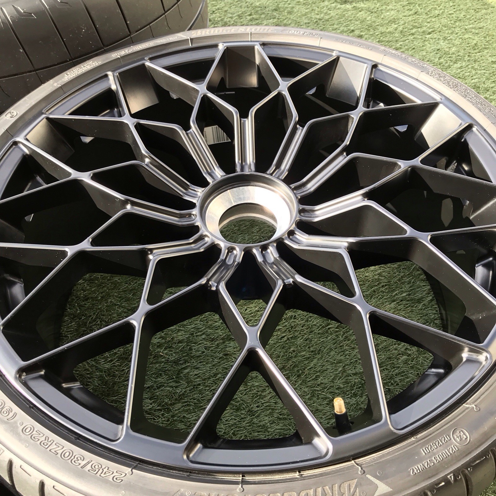 20 LAMBORGHINI STO RIMS TIRES OEM GENUINE STOCK BLACK APPTECH