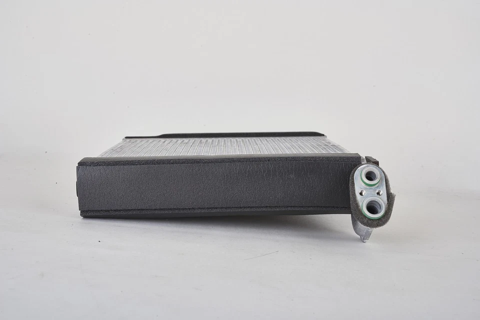 Núcleo de evaporador de aire acondicionado para Toyota Corolla Prius V RAV4 TYC 2009-2018 Foto 4 de 4