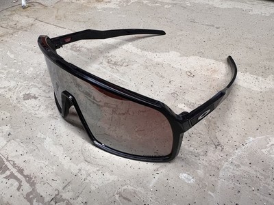 Men s OAKLEY Sunglasses Black Frame,  PRIZM SUTRO, Red Lens; # 009406-2037 140
