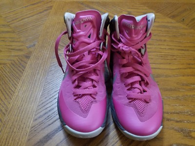 nike breast cancer basketball shoes