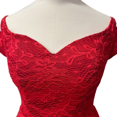 Windsor Red Lace Cocktail Dress Juniors Medium Off-Shoulder Curly Hem Prom Party - Picture 3 of 18