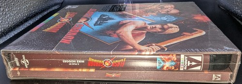 NEW Flash Gordon 4K UHD + Blu-Ray Limited Collector's Edition (Arrow Video) - Picture 5 of 11