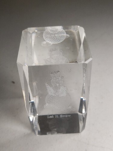 3-D Laser geätztes Glas Kristall Briefbeschwerer Schneemann Let It Snow - Bild 3 von 8