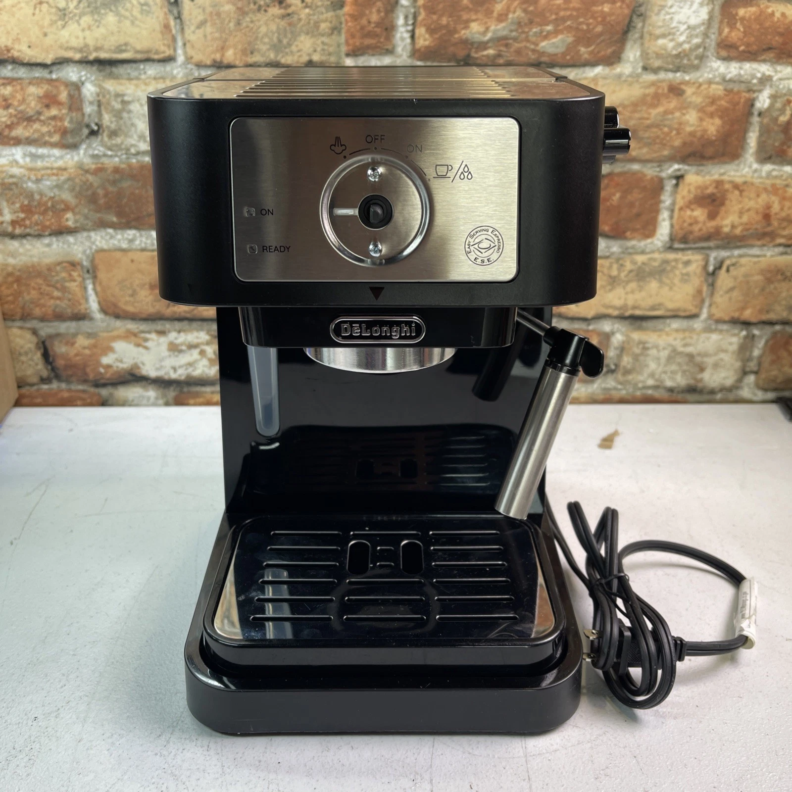 DeLonghi EC260BK 15 Bar Espresso Cappuccino Machine - !!READ!!