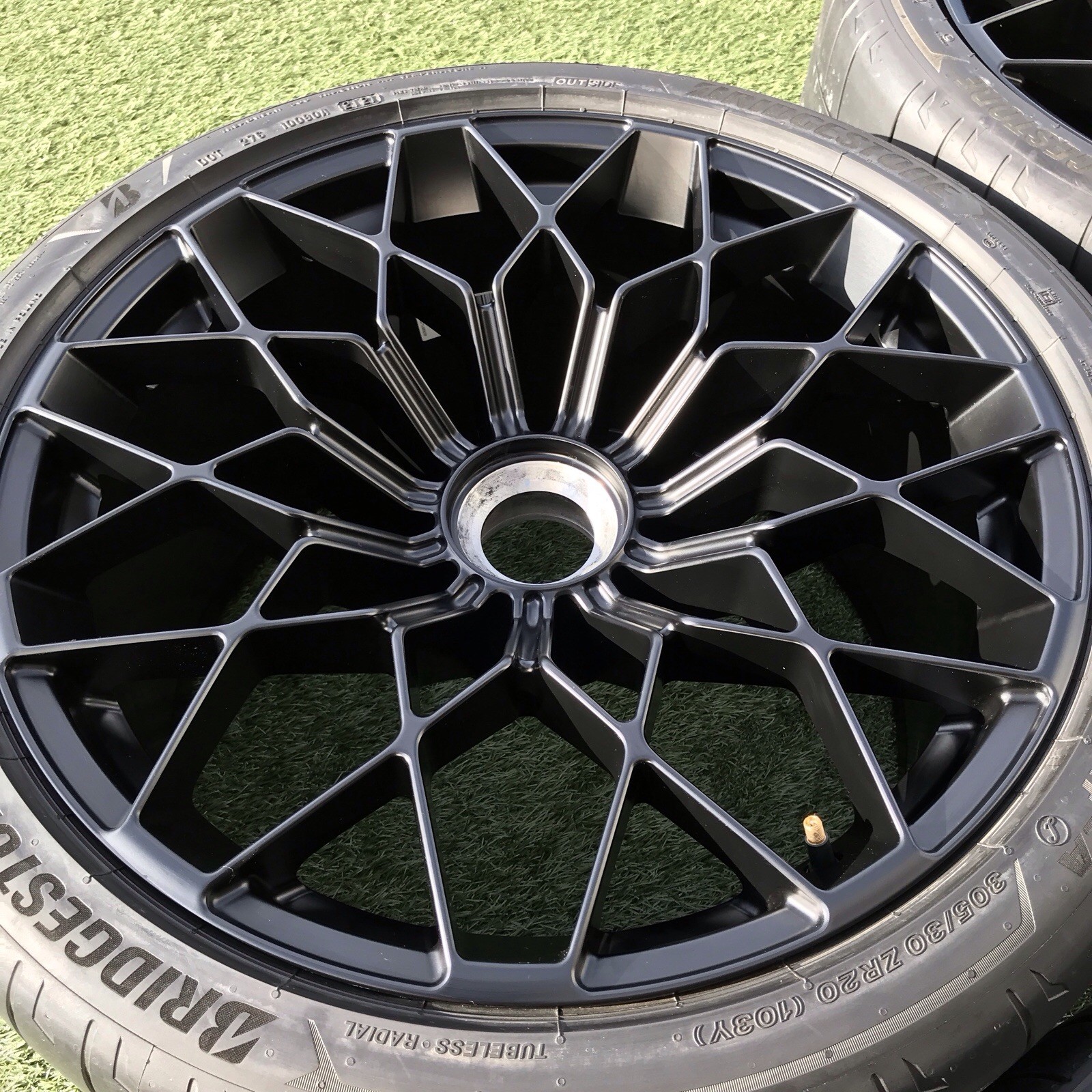 20 LAMBORGHINI STO RIMS TIRES OEM GENUINE STOCK BLACK APPTECH