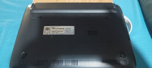 Asus Eee PC 1011PX - Zdjęcie 8 z 9