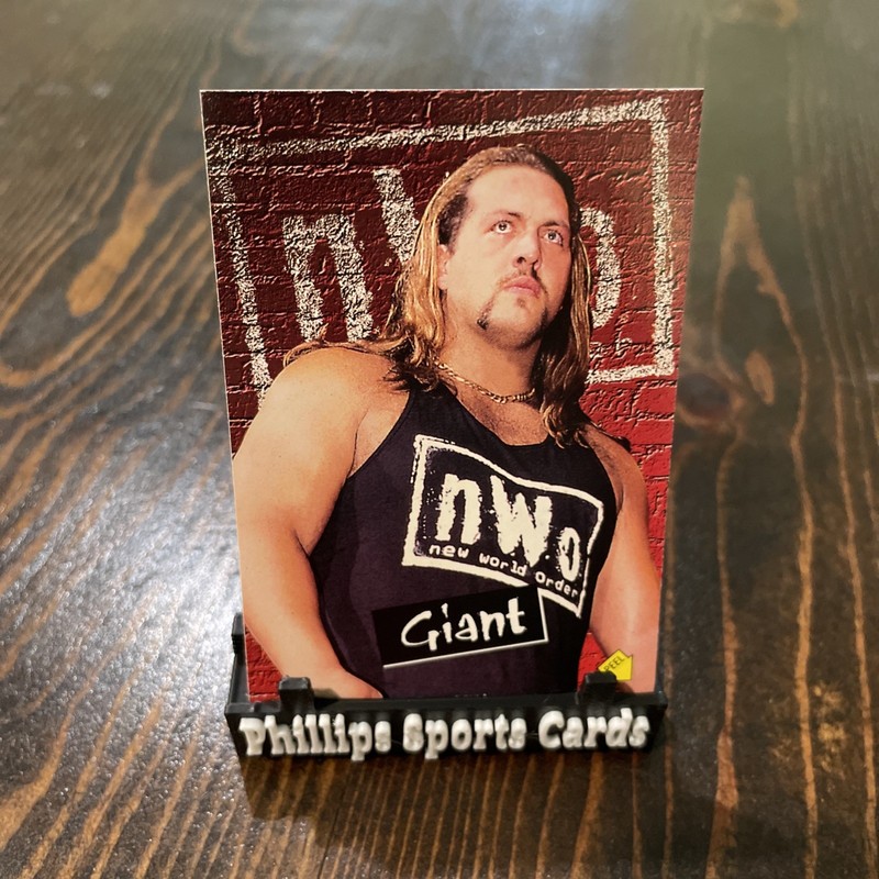 Giant #S9 1998 Topps WCW/nWo Sticker Wrestling Card