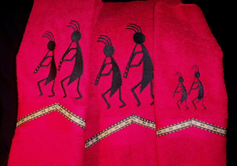 KOKOPELLI EMBROIDERED TOWEL SET - Image 2 of 3