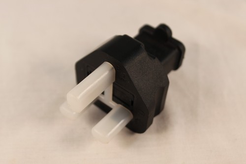 US TO UK ADAPTER PLUG P/N E227892 (E-1) - Picture 4 of 7