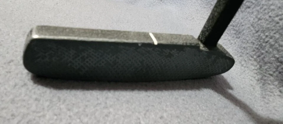 SQUARE TWO CROSS MILLED XGR 933 PUTTER - Image 2 of 4