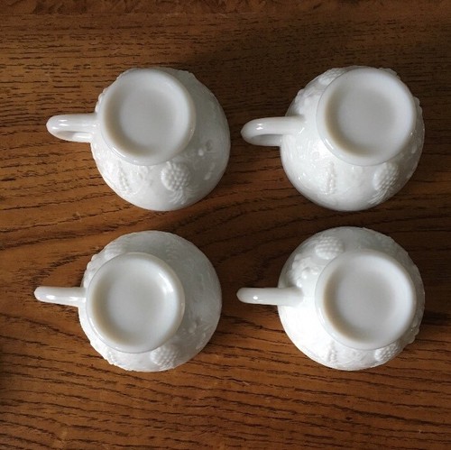 Vintage Westmoreland Milk Glass Punch Cups (4) Grape Pineapples Cherries Marked - Picture 11 of 12