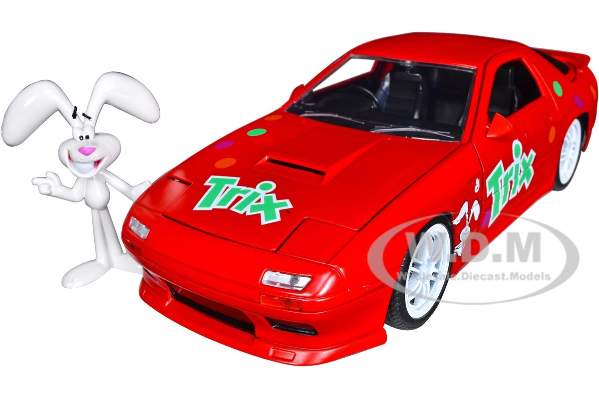 1985 MAZDA RX-7 RHD & TRIX RABBIT FIGURE 