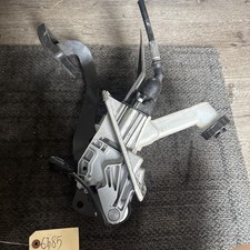 Wabco Hydraulic Clutch Pedal W Resevoir- Pn 965 001 0526 Wabco Hydraulic Clutch Pedal W Resevoir- Pn 965 001 0526
