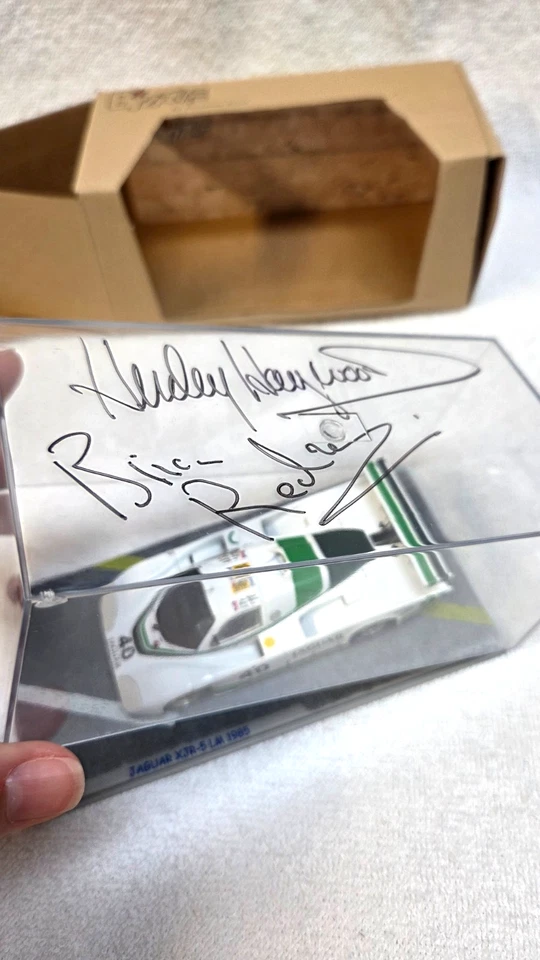 Bizarre by Fernando Pinto 1/43 Jaguar XJR-5 #40 1985 signed by Haywood & Redman - Image 2 of 4