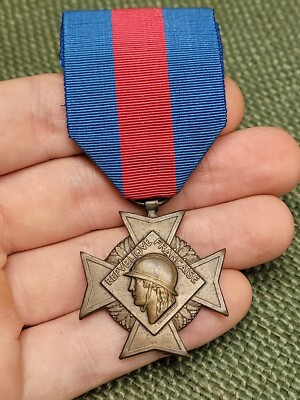 Early WW2 French Bronze Cross For Voluntary Services Medal Signed ...