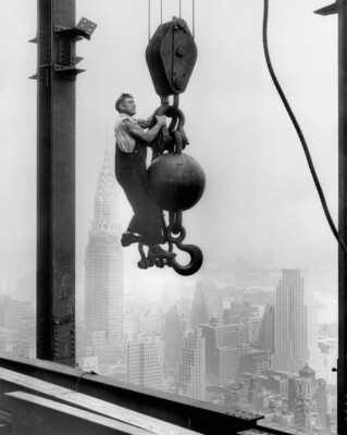 Iron Worker New York City A way up high in the clouds Freaky 8x10 Photo