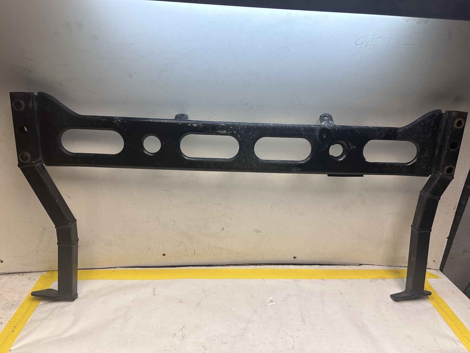 06-10 Bentley Continental Flying Spur Radiator Support Crossmember 3W0199521D
