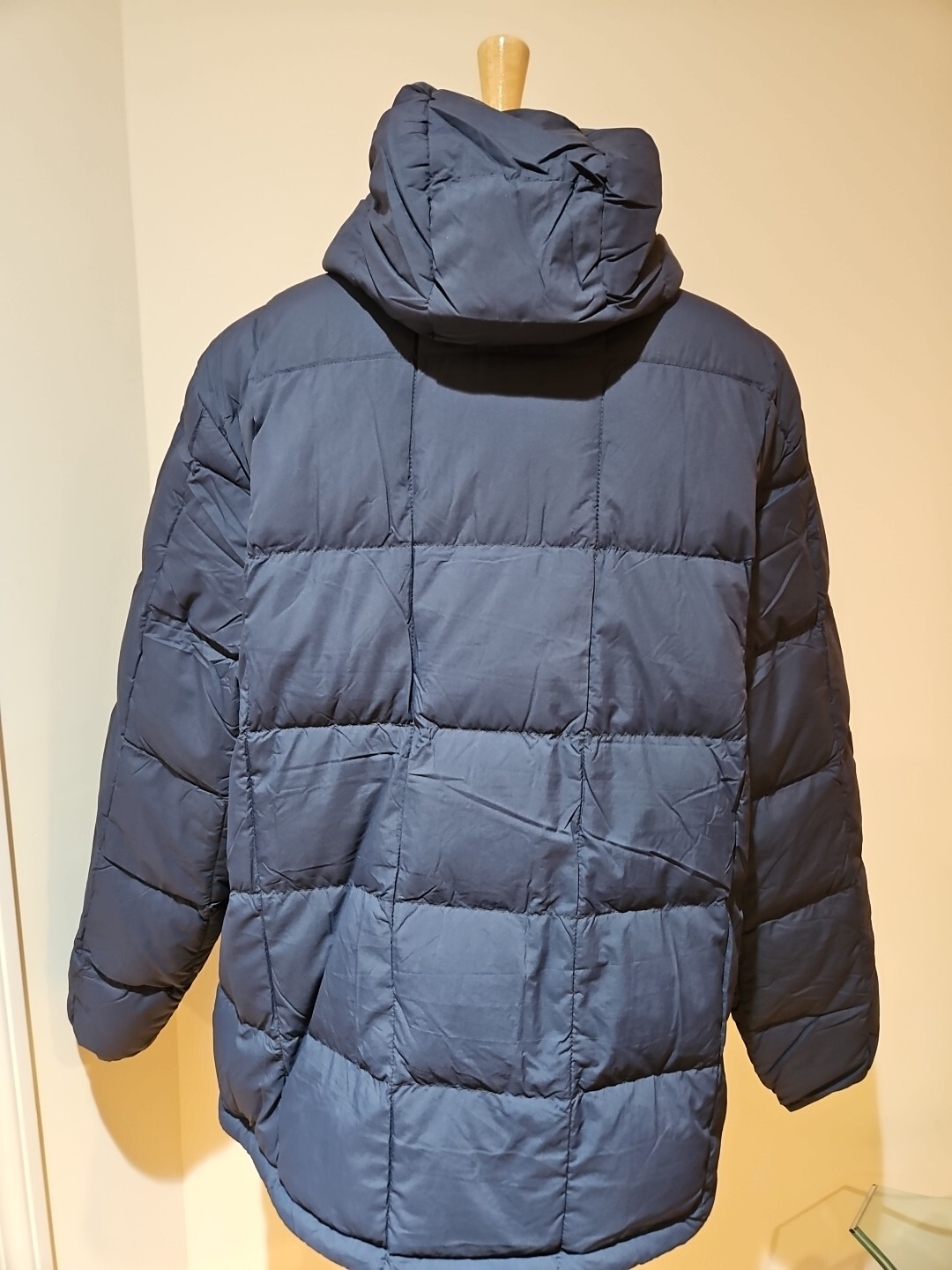 Filson Mens XL Pateros Down Jacket. SeaStorm Blue. image 3