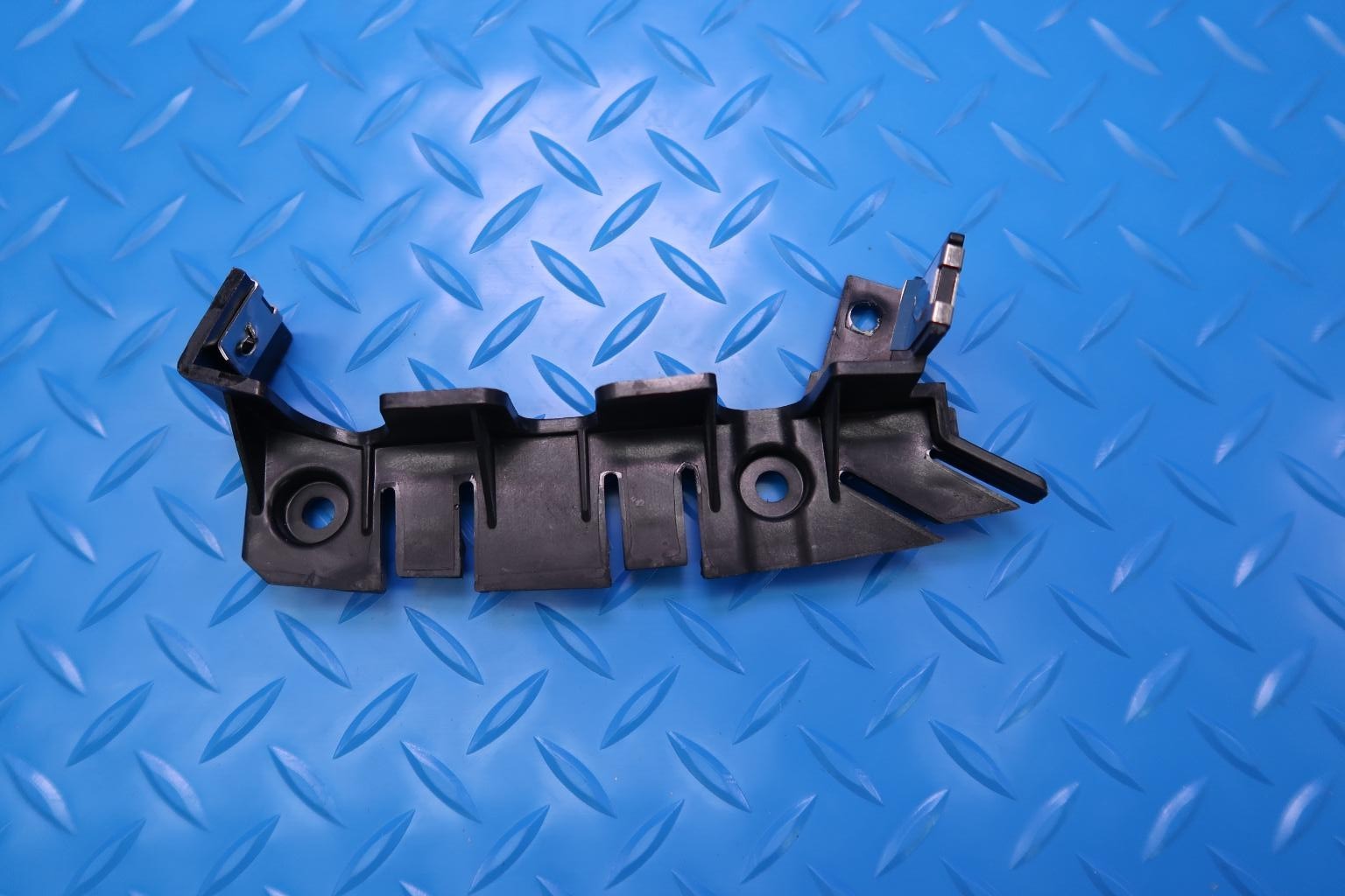 Bentley Continental GT 2019-2024 Front Left Bumper bracket P/N 3SD807861A