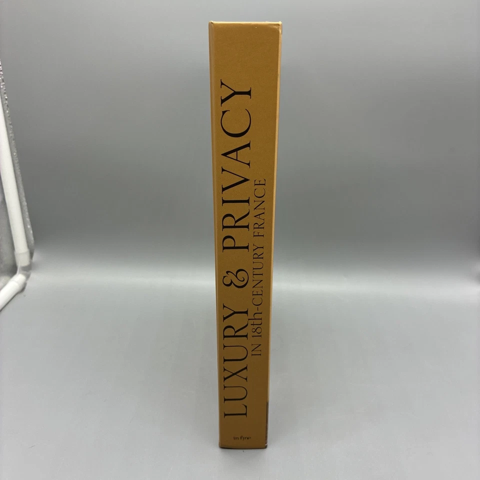 LUXURY & PRIVACY IN 18TH CENTURY FRANCE: THE INTERLUDES Galerie Leage 2024 - Image 2 of 4