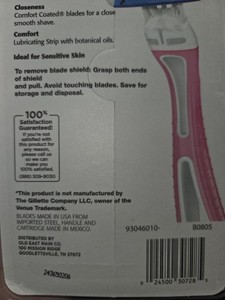 Studio Selection Set Of 4 , 3 Blade Womens Razors Dosposable Pastel Colors
