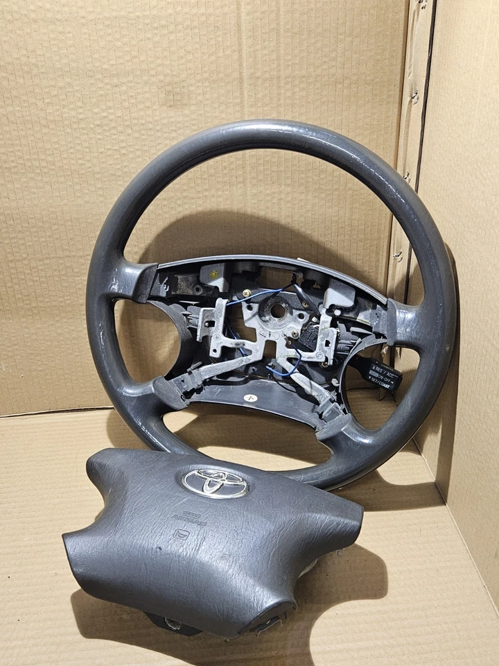 Volante Toyota Highlander 2003-2007 gris OEM usado Foto 3 de 4