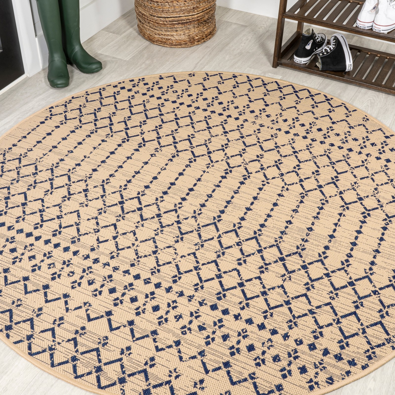 JONATHAN Y Trebol 5' Round Moroccan Geometric Weave Rug in Beige and Navy  