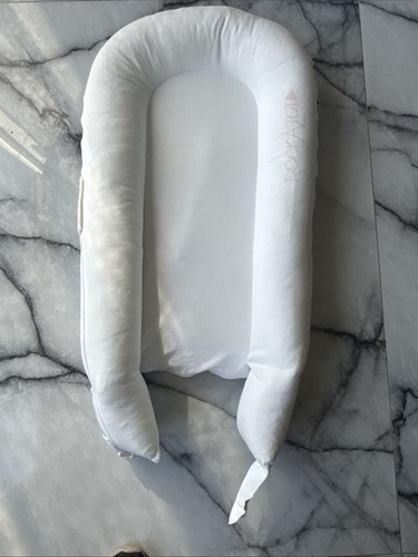 DockAtot Deluxe 30x18x6 Excellent Condition.Baby Lounger W/Case (Fast Shipping)