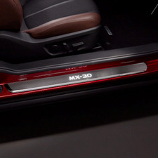 Mazda MX-30 DR ab 2020 Einstiegsblenden, beleuchtet DN4J-V1-370