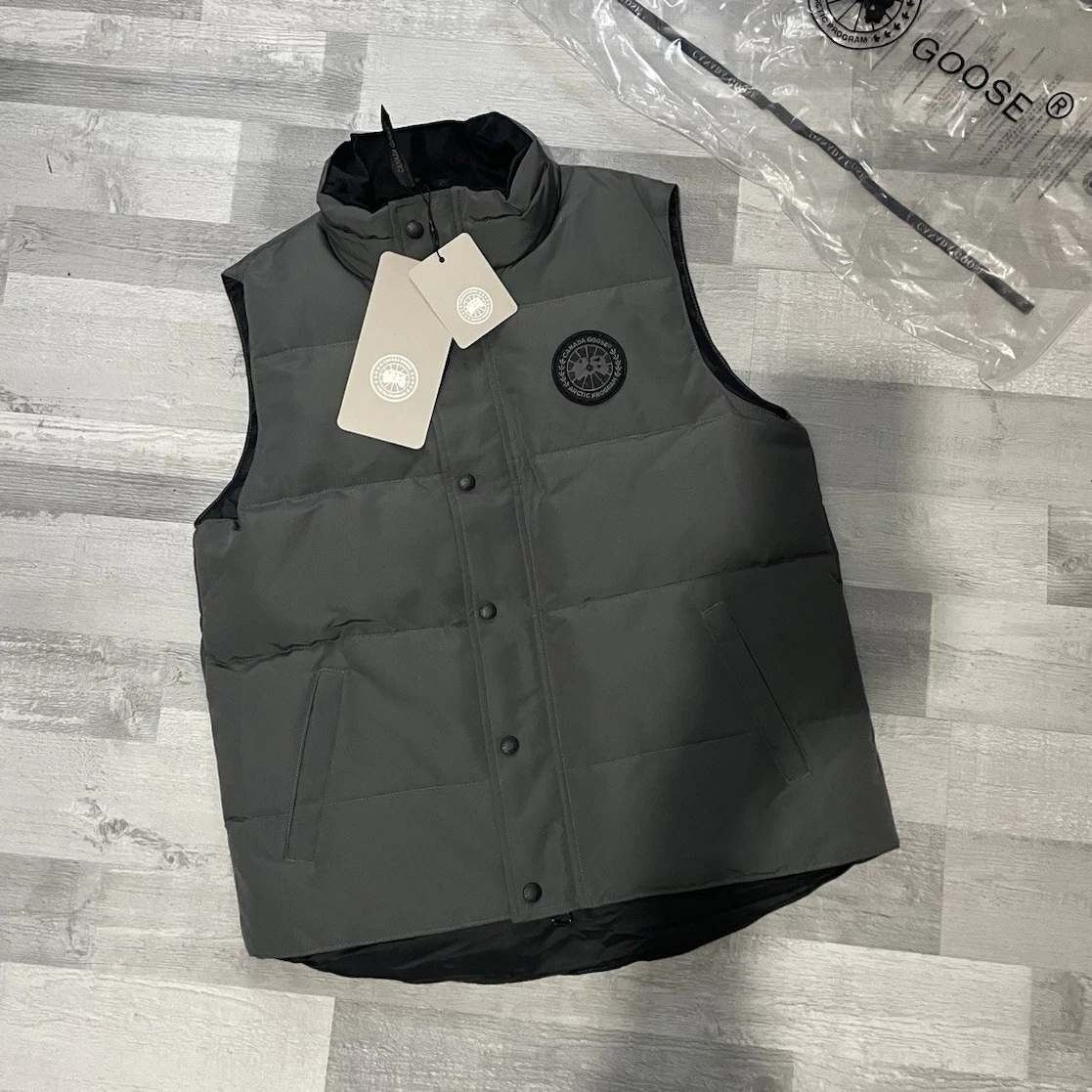 Canada Goose Grey Down Puffer Waistcoat Arctic Program Size M