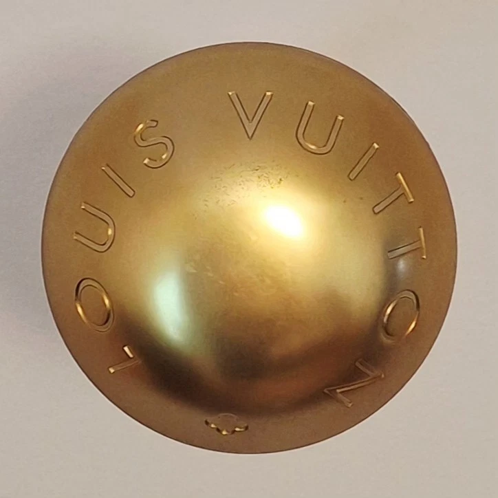 LOUIS VUITTON 2013 Store Window Display Rivet Stud LV Brushed Gold Plastic RARE - Image 4 of 4