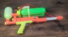 Vintage 1990 Larami Super Soaker 200 Air Pressure Water Squirt Gun Toy WORKING