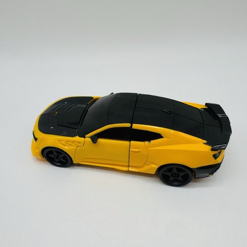 Hasbro Transformers TLK The Last Knight Armour Turbo Changer Bumblebee 8" Figure - Picture 11 of 12