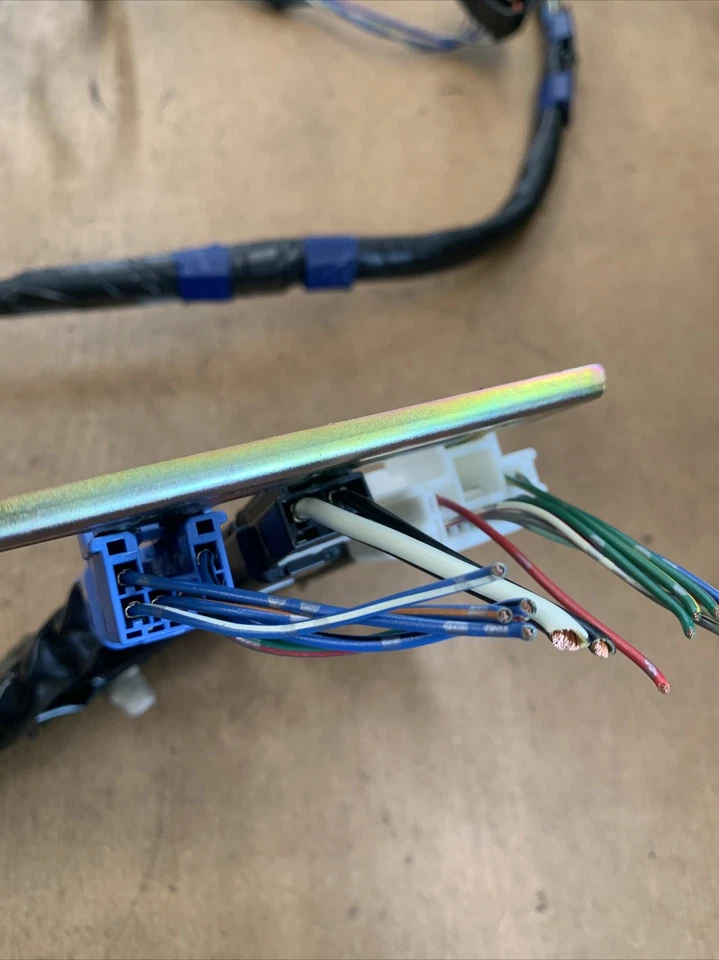 Arnés de cableado de puerta levadiza trasera LEXUS RX300 2000-2003 8218448031 OEM Foto 4 de 4