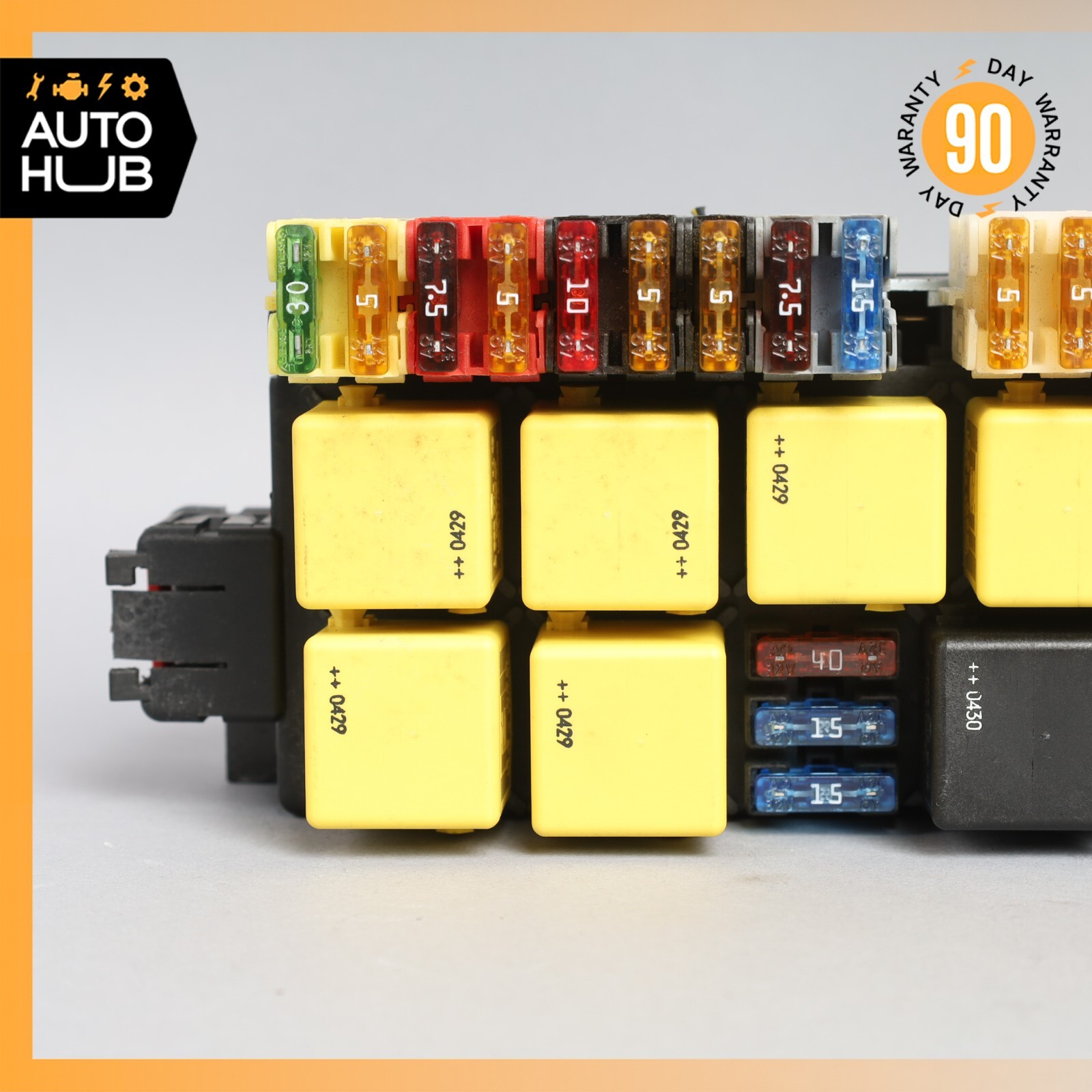 03-12 Mercedes R230 SL500 SL55 AMG Front Left SAM Fuse Box Control Module OEM