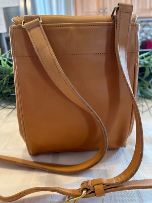 Vintage COACH 4029 Chamois Tan Leather Flap Drawstring Shoulder Crossbody Purse Coach 4029 Vintage Flap Drawstring Bucket and 50 similar items main image 3