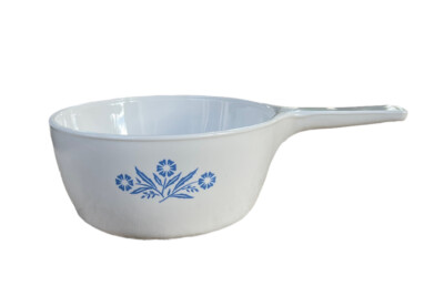 未使用品 CorningWare 2.5リットル 輸入品 パイロセラム USA製 Vintage Corning Ware - Blue Cornflower - 2 1/2 Cup Sauce Pan