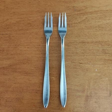 (2) Towle Supreme Cutlery COCKTAIL SEAFOOD FORKS Stainless Flatware Japan