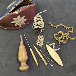 Victorian Bovine Bone Tatting Lacemaking Tool Set with Unique Pouch
