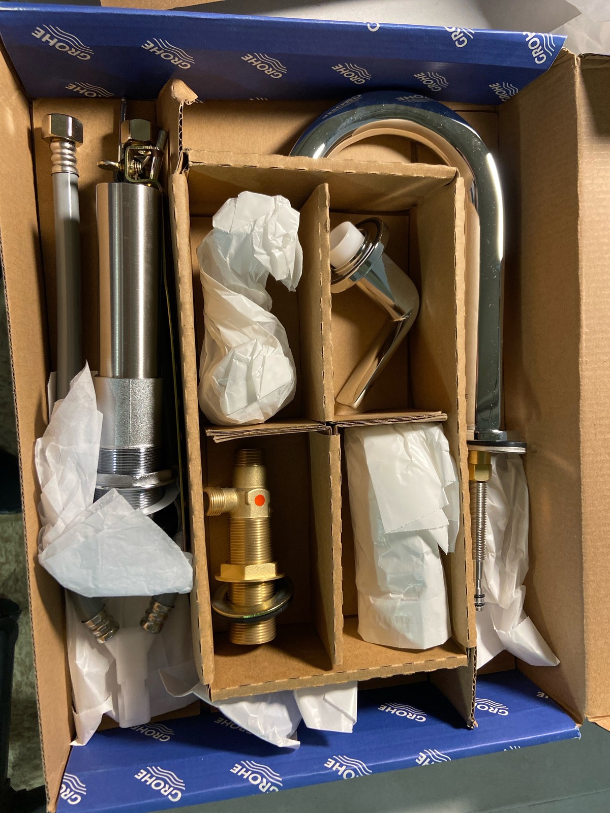 Grohe 20597000 Defined Faucet, Pop-Up Drain, SilkMove & EcoJoy - Chrome Finish