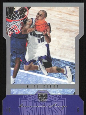 2004-05 SkyBox Limited Edition Die Cut Mike Bibby #71 Sacramento Kings