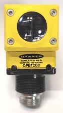 Banner OSBCV Omni-Beam Visible Red Convergent Sensor on OPBT2QD Power Block USA