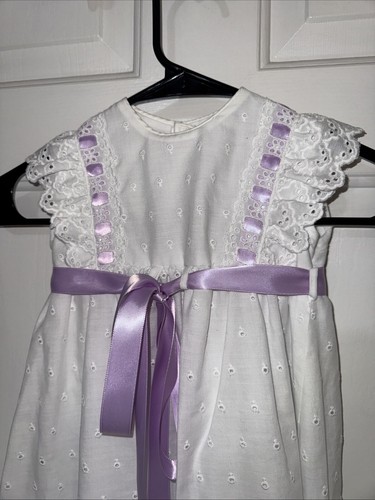 Vintage 80’ s Girls White cotton Cottagecore Prairie dress eyelet lace Size 8 - Picture 2 of 4