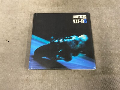 VMAX Unitized Rider & Machine 洋書 YAMAHA s-l400.jpg
