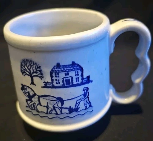 Metlox Poppytrail Provincial Blue Mug 3.5" Vintage Farm Scene California