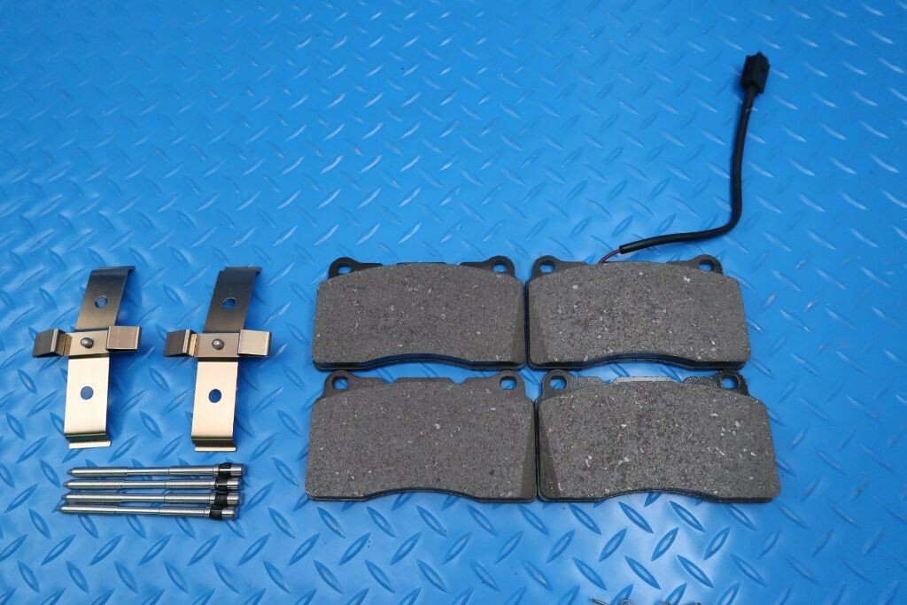 Maserati Ghibli front rear brake pads service kit TopEuro #9305