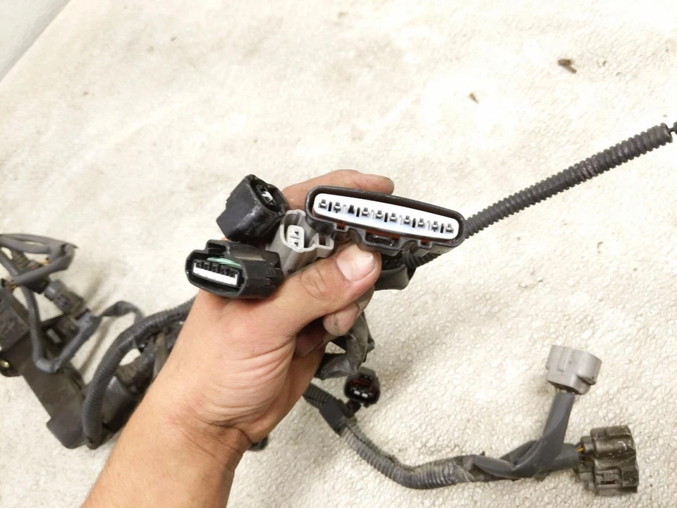 Arnés de cables del motor principal Toyota Camry Le 2000-2001 3,0 L 82121-06461 Foto 2 de 4