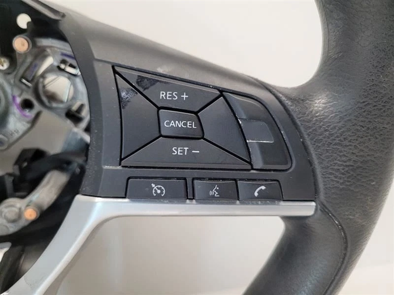 2018 2019 2020 NISSAN ROGUE STEERING WHEEL 18 19 20  - Image 3 of 4