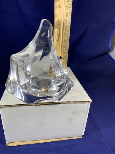 Vintage for Franklin Mint - Penguin on Ice Crystal Paper Weight Initial jc - Picture 3 of 8