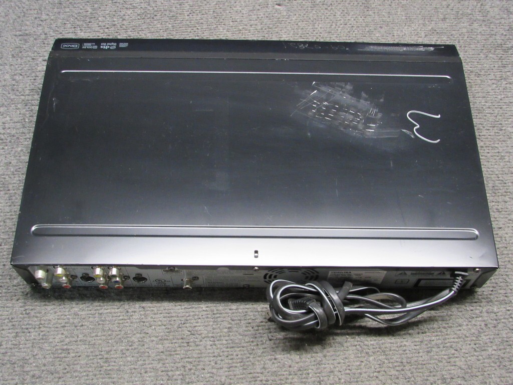 Toshiba Model DR570KU DVD Video Recorder/Player HDMI DVD+RW 22265002100